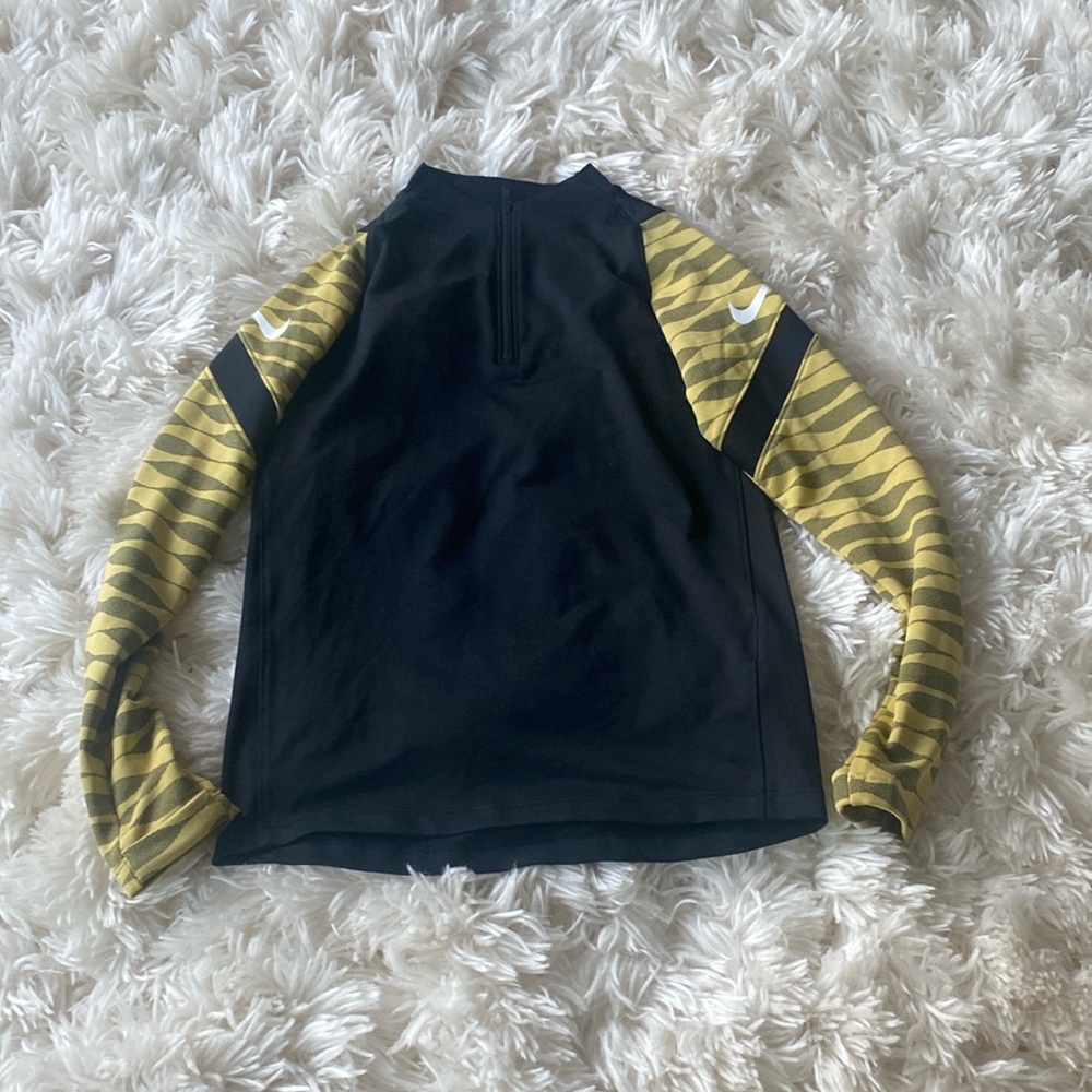 Nike dri fit running